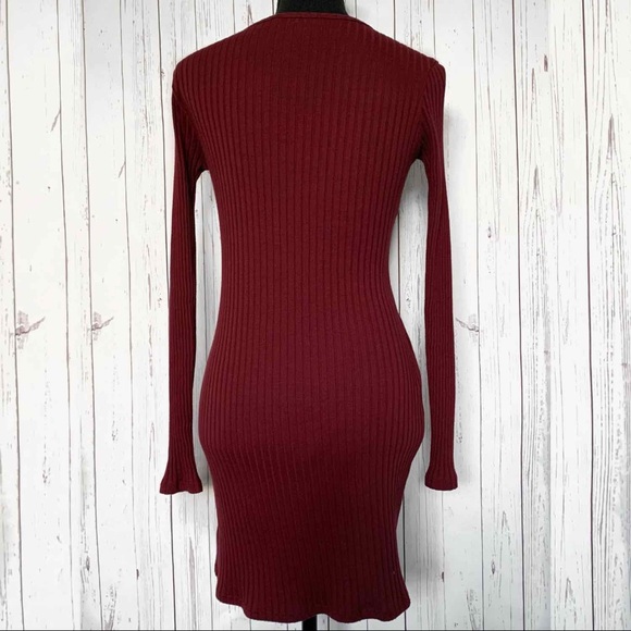 🌹 Kendall & Kylie (S) Lace Up Maroon Dress - Picture 4 of 8